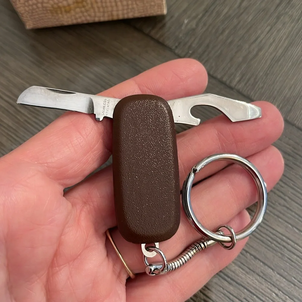 Vintage 1983 Avon Pocket Penknife Keychain Brown Simulated Leather